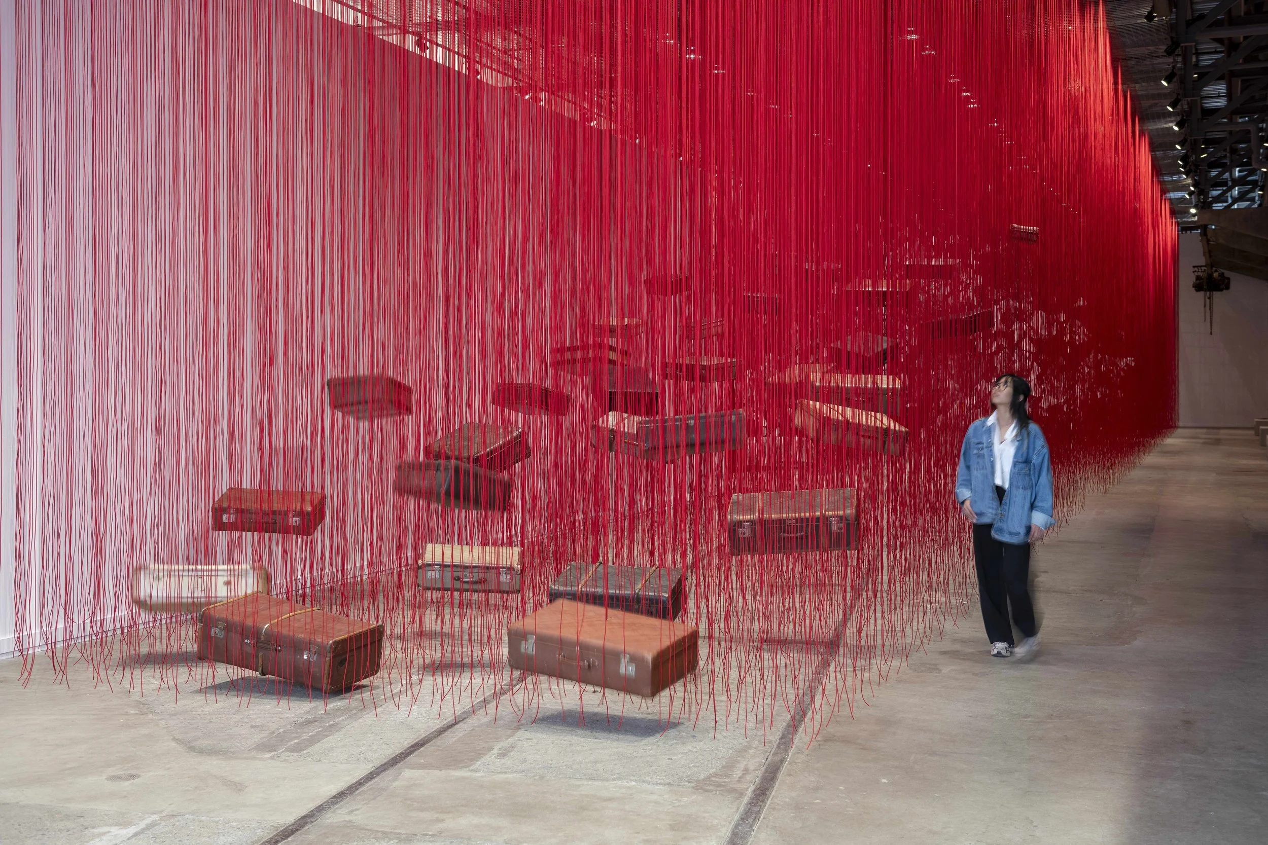 CHIHARU SHIOTA–塩田千春